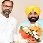 पूर्व अकाली MLA पवन टीनू ने आम आदमी पार्टी में शामिल , सीएम भगवंत मान ने किया शामिल