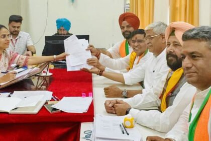 श्री आनंदपुर साहिब से भाजपा प्रत्याशी डा. सुभाष शर्मा ने भरा नामांकन