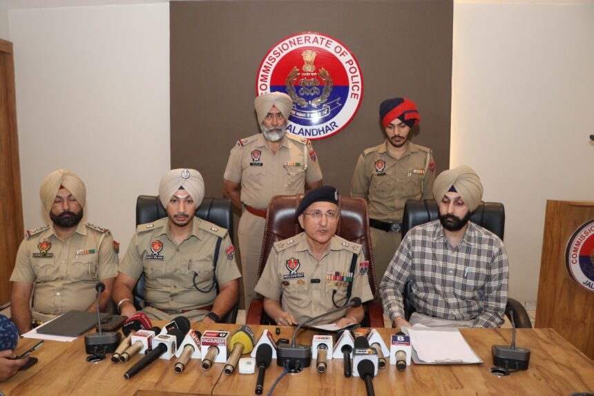 ਜਲੰਧਰ ਪੁਲਿਸ ਕਮਿਸ਼ਨਰ ਨੇ 24 ਘੰਟਿਆਂ ‘ਚ ਸੁਲਜਾਈ ਅੰਨ੍ਹੇ ਕਤਲ ਦੀ ਗੁੱਥੀ