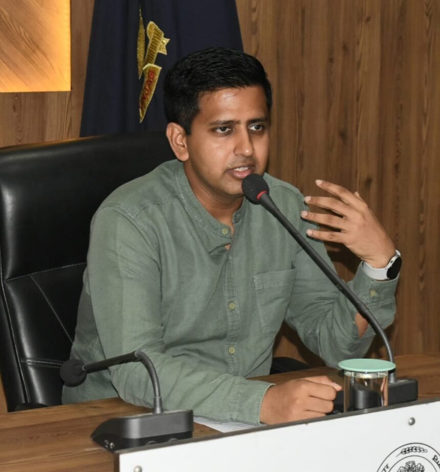 ਨੌਜਵਾਨ ਵੋਟਰਾਂ ਨੂੰ ਉਤਸ਼ਾਹਿਤ ਕਰਨ ਲਈ ਵੋਟ ਪਾਉਣ ਵਾਲੇ ਨੌਜਵਾਨਾਂ ਨੂੰ ਜਲੰਧਰ ਜਿਲ੍ਹਾ ਪ੍ਰਸ਼ਾਸਨ ਮੁਫ਼ਤ ਦੇਵੇਗਾ ਫ਼ਿਲਮਾਂ ਦੀਆਂ ਟਿਕਟਾਂ