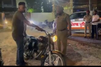 ਜਲੰਧਰ ਕਮਿਸ਼ਨਰੇਟ ਪੁਲਿਸ ਨੇ ਮੋਡੀਫਾਈਡ ਸਾਈਲੈਂਸਰ ਦੀ ਵਰਤੋਂ ਕਰਨ ਵਾਲਿਆਂ ਖਿਲਾਫ ਕੀਤੀ ਕਾਰਵਾਈ ,ਮੋਡੀਫਾਈਡ ਸਾਈਲੈਂਸਰਾਂ ਵਾਲੇ 5 ਮੋਟਰਸਾਈਕਲ ਕੀਤੇ ਜ਼ਬਤ, 3 ਮਕੈਨਿਕਾਂ ਸਮੇਤ 8 ਗ੍ਰਿਫਤਾਰ