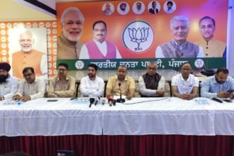 भाजपा नेताओ ने लगाया आरोप नगर निगम जालंधर बना भ्रष्टाचार का अड्डा, फर्जी ट्रैक्टर ट्रालियां, बिल, साइन, प्रूफ लगा नगर निगम वर्कशाप में करोड़ों का घोटाला हुआ:-सुशील शर्मा
