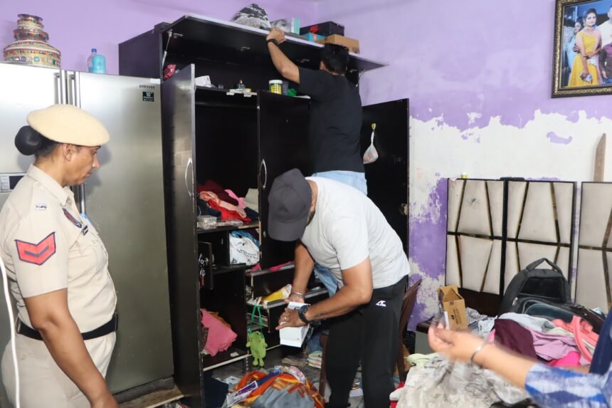 ਜਲੰਧਰ ਕਮਿਸ਼ਨਰੇਟ ਪੁਲਿਸ ਨੇ ਸ਼ਹਿਰ ‘ਚ ਨਸ਼ਾ ਤਸਕਰੀ ਦੇ ਨੈੱਟਵਰਕ ਦਾ ਕੀਤਾ ਪਰਦਾਫਾਸ਼, ਭਾਰੀ ਮਾਤਰਾ ‘ਚ ਹੈਰੋਇਨ ਸਮੇਤ ਤਿੰਨ ਕਾਬੂ