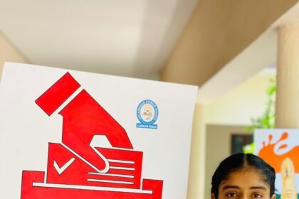 वोटर जागरूकता के लिए विद्यार्थी आए आगे, वोटरों को 1 जून को मताधिकार का इस्तेमाल करने का दिया न्योता