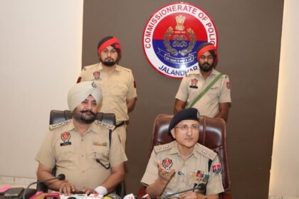ਜਲੰਧਰ ਕਮਿਸ਼ਨਰੇਟ ਪੁਲਿਸ ਨੇ ਜਾਅਲੀ ਹੋਲੀਡੇ ਪੈਕੇਜ ਸਕੀਮ ਰਾਹੀਂ ਲੋਕਾਂ ਨੂੰ ਠੱਗਣ ਵਾਲੇ ਗਿਰੋਹ ਦਾ ਕੀਤਾ ਪਰਦਾਫਾਸ਼, 15 ਗ੍ਰਿਫ਼ਤਾਰ