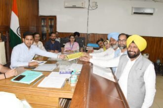 लोक सभा चुनाव-2024 : लोक सभा हलका जालंधर के लिए सोमवार को 10 उम्मीदवारों ने किया नामांकन