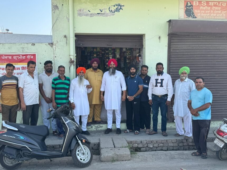 ਮੇਰਾ ਬੂਥ ਸਭ ਤੋਂ ਮਜ਼ਬੂਤ ਮੁਹਿੰਮ ਤਹਿਤ ਭਾਜਪਾ ਪ੍ਰਧਾਨ ਖੋਜੇਵਾਲ ਨੇ ਪਿੰਡ ਖੋਜੇਵਾਲ ਵਿੱਚ ਘਰ-ਘਰ ਕੀਤਾ ਪ੍ਰਚਾਰ