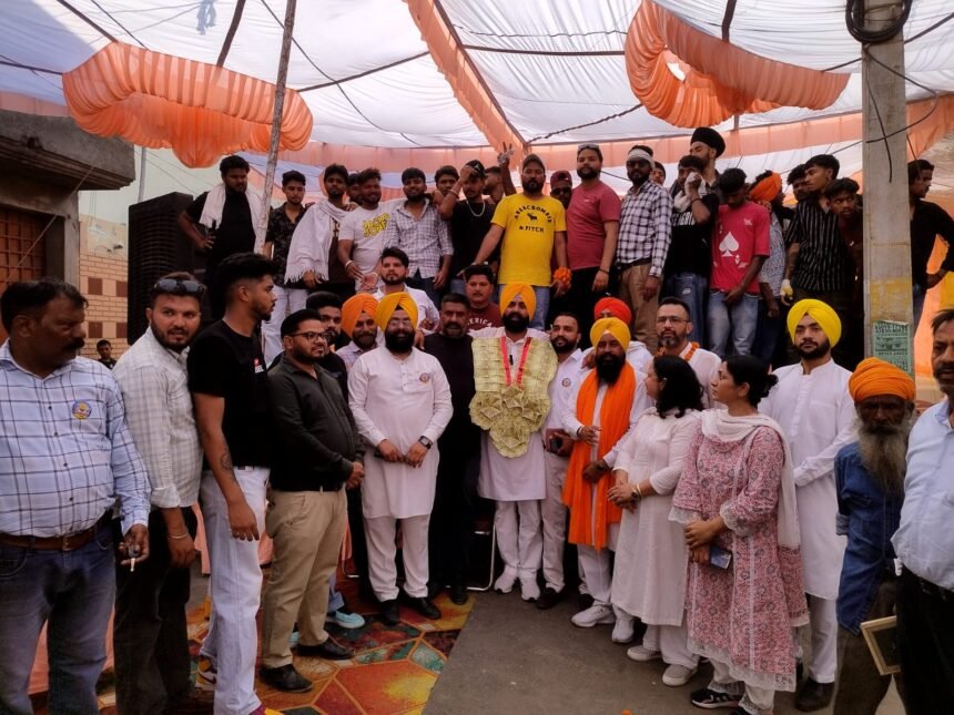ਕਪੂਰਥਲਾ ਦੇ ਮੁਹੱਲਾ ਸ਼ਹਿਰੀਆਂ ਵਿਖੇ ਖਡੂਰ ਸਾਹਿਬ ਤੋਂ ਆਪ ਦੇ ਉਮੀਦਵਾਰ ਲਾਲਜੀਤ ਸਿੰਘ ਭੁੱਲਰ ਦੇ ਹੱਕ ਚ ਅਨਿਲ ਨਾਹਰ ਨੇ ਕਰਵਾਈ ਹੰਗਾਮੀ ਰੈਲੀ