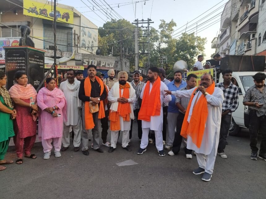 ਲੋਕਸਭਾ ਹਲਕਾ ਖਡੂਰ ਸਾਹਿਬ ਦੀ ਚੋਣ ਲੜ ਰਹੇ ਭਾਰਤੀ ਆਮ ਜਨਤਾ ਪਾਰਟੀ ਅਤੇ ਏਕਤਾ ਪਾਰਟੀ ਦੇ ਸਾਂਝੇ ਉਮੀਦਵਾਰ ਪਰਮਜੀਤ ਸਿੰਘ ਨੂੰ ਵੋਟਾਂ ਪਾਕੇ ਕਾਮਯਾਬ ਬਣਾਓ -ਨਾਹਰ/ਬਿੱਟੂ