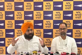 आम आदमी पार्टी के कैबिनेट मंत्री हरजोत सिंह बैंस ने प्रेस कॉन्फ्रेंस के दौरान कांग्रेस पार्टी पर बोला हमला, लगाए आरोप