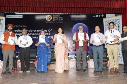 तकनीकी प्रगति के सामाजिक प्रभाव का पता लगाने के लिए एलपीयू ने एसयूटीएकेएस का आयोजन किया