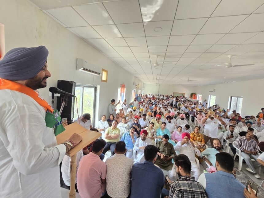 राज्य मंत्री बनने के बाद रवनीत सिंह बिट्टू ने भाजपा कार्यालय का दौरा किया, प्रेस कॉन्फ्रेंस के दौरान कहा मोहाली-राजपुरा ब्रॉड-गेज लिंक का काम जल्द होगा शुरू