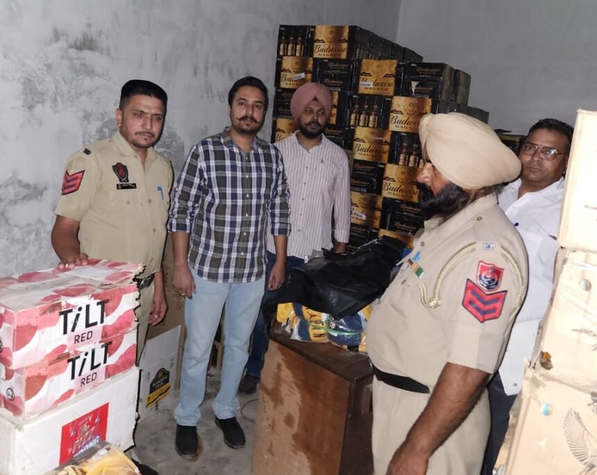 ਆਬਕਾਰੀ ਵਿਭਾਗ ਵੱਲੋਂ ਗੁਪਤ ਸੂਚਨਾ ਦੇ ਆਧਾਰ ‘ਤੇ ਨਾਜਾਇਜ਼ ਸ਼ਰਾਬ ਬਰਾਮਦ, 924 ਪੇਟੀਆਂ ਬੀਅਰ, 26 ਪੇਟੀਆਂ ਵਿਸਕੀ ਤੇ ਆਰ.ਟੀ.ਡੀ. ਅਤੇ ਵਾਈਨ ਦੀਆਂ 45 ਪੇਟੀਆਂ ਜ਼ਬਤ