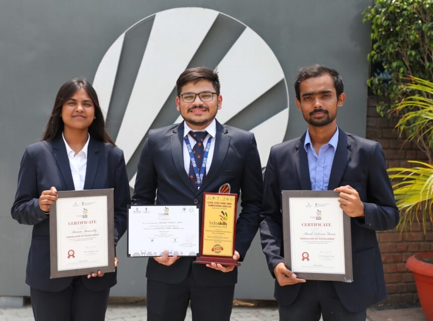 एलपीयू के छात्रों ने दिल्ली और हैदराबाद में रोबोटिक्स और ऑटोमेशन में जीते मैडल