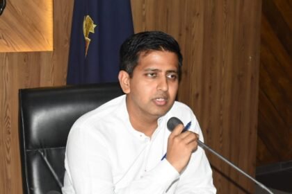 जालंधर में 59.07 प्रतिशत हुई पोलिंग, पोस्टल बैलट वाले मतदान के आंकड़े जुड़ने अभी बाकी, ज़िला चुनाव अधिकारी ने मतदाताओं एंव चुनाव स्टाफ का जताया आभार