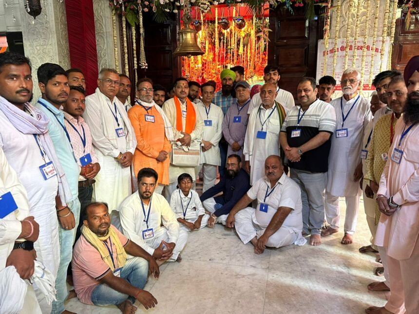 ਬਜਰੰਗ ਦਲ ਦੇ ਵਰਕਰਾਂ ਨੇ ਮਾਤਾ ਭੱਦਰਕਾਲੀ ਦੇ ਮੇਲੇ ਵਿੱਚ ਨਿਭਾਈ ਸੇਵਾ