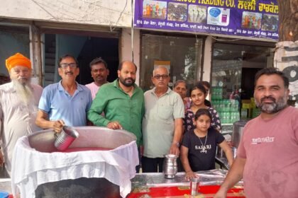 अमृतसर रोड पर ठंडी मीठे जल की लगाई गई शबील