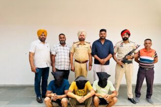 ਜਲੰਧਰ ਕਮਿਸ਼ਨਰੇਟ ਪੁਲਿਸ ਨੇ ਸ਼ਹਿਰ ਵਿੱਚ ਨਸ਼ੇ ਦੇ ਰੈਕੇਟ ਦਾ ਕੀਤਾ ਪਰਦਾਫਾਸ਼ , 2 ਕਿਲੋ ਹੈਰੋਇਨ, ਡਰੱਗ ਮਨੀ ਅਤੇ ਵਾਹਨਾਂ ਸਮੇਤ ਤਿੰਨ ਗ੍ਰਿਫਤਾਰ