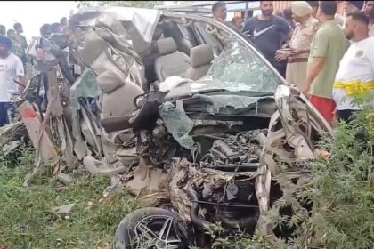 पंजाब में दर्दनाक हादसा : कैंटर ने इनोवा को मारी टक्कर, बच्ची समेत 4 की मौत