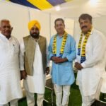 जालंधर के व्यवसायी और समाजसेवी राज कुमार कलसी को मुख्यमंत्री भगवंत मान ने आम आदमी पार्टी किया शामिल