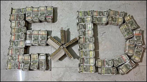 ED की बड़ी करवाई : जमीन कारोबारी के घर से मिला 1 करोड़ कैश और 100 कारतूस