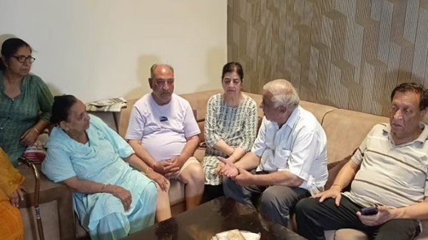 अमृतसर में बड़ी वारदात : लुटेरों ने परिवार को बंधक बना कर 1 करोड़ रुपए और 3 किलो सोने की लूट