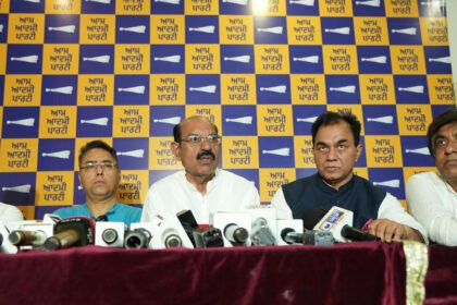 नवनिर्वाचित विधायक मोहिंदर भगत, कैबिनेट मंत्री अमन अरोड़ा और ब्रह्म शंकर जिम्पा, सांसद राज कुमार चब्बेवाल ने जालंधर पश्चिम के मतदाताओं को किया धन्यवाद