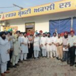 ਅਸੀਂ ਸਾਰੇ ਸ਼੍ਰੋਮਣੀ ਅਕਾਲੀ ਦਲ ਦੇ ਨਾਲ ਹਾਂ ਅਤੇ ਪਾਰਟੀ ਪ੍ਰਧਾਨ ਸਰਦਾਰ ਸੁਖਬੀਰ ਸਿੰਘ ਬਾਦਲ ਜੀ ਦੀ ਯੋਗ ਅਗਵਾਈ ਵਿੱਚ ਪੂਰਨ ਭਰੋਸਾ ਪ੍ਰਗਟ ਕਰਦੇ ਹਾਂ-ਐਚ ਐਸ ਵਾਲੀਆ