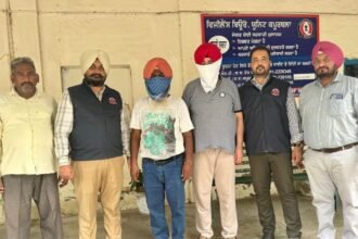 सैलरी में 14,46,550 रुपए का गबन करने के आरोप में सेवामुक्त एस.एम.ओ. एंव उसका क्लर्क विजीलैंस द्वारा काबू