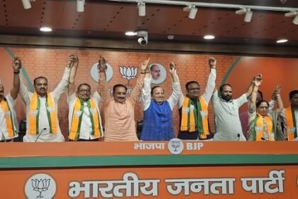आम आदमी पार्टी के विधायक और पूर्व मंत्री BJP में शामिल