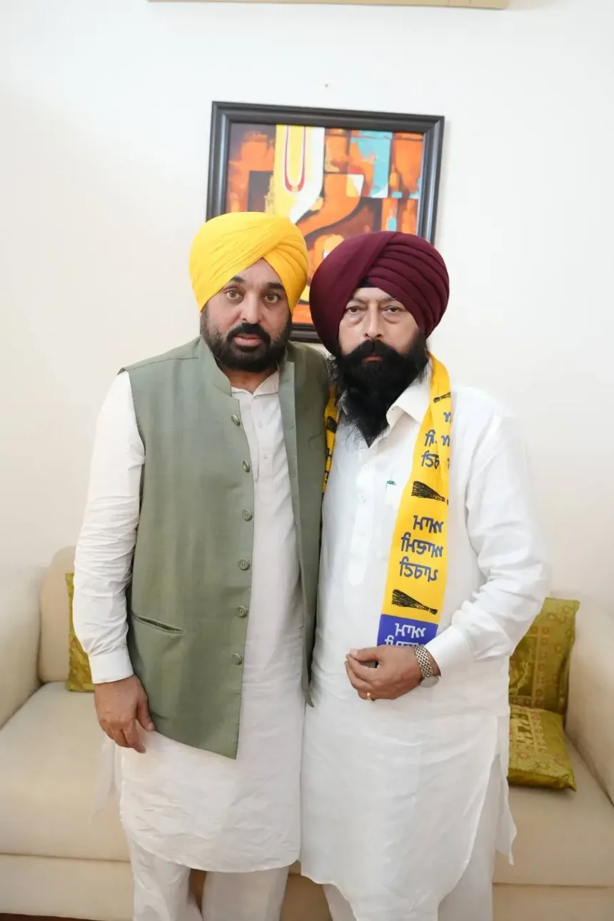 जालंधर में भाजपा को बड़ा झटका, पूर्व सीनियर डिप्टी मेयर AAP में शामिल