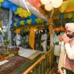 ਮੁੱਖ ਮੰਤਰੀ ਭਗਵੰਤ ਮਾਨ ਨੇ ਬਕਾਲਾ ਦੇ ਗੁਰਦੁਆਰਾ ਨੌਵੀਂ ਪਾਤਸ਼ਾਹੀ ਸਾਹਿਬ ਵਿਖੇ ਨਤਮਸਤਕ ਹੋ ਕੇ ਸਰਬੱਤ ਦਾ ਭਲਾ ਮੰਗਿਆ, ਰੱਖੜ ਪੁੰਨਿਆ ਮੌਕੇ ਰਾਜ ਪੱਧਰੀ ਸਮਾਗਮ ਵਿੱਚ ਸ਼ਿਰਕਤ