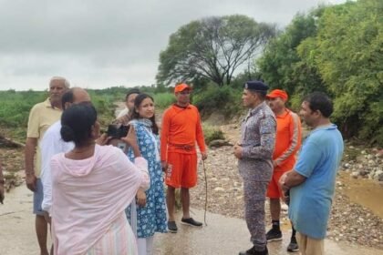 ਡਿਪਟੀ ਕਮਿਸ਼ਨਰ ਨੇ ਜੇਜੋਂ ਚੋਅ ਵਿੱਚ ਹਾਦਸੇ ‘ਤੇ ਦੁੱਖ ਪ੍ਰਗਟਾਇਆ, ਬਚਾਅ ਕਾਰਜਾਂ ਦਾ ਲਿਆ ਜਾਇਜ਼ਾ