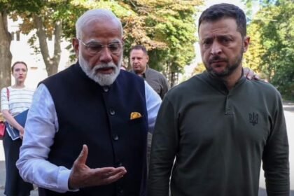 यूक्रेन के राष्ट्रपति जेलेंस्की से मिले PM मोदी, कंधे पर रखा हाथ