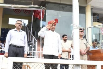 स्वतंत्रता दिवस समागम की गुरू गोबिन्द सिंह स्टेडियम में हुई फुल ड्रैस रिहर्सल, डिप्टी कमिश्नर ने मार्च पास्ट से सलामी ली