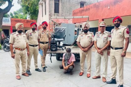 जालंधर ग्रामीण पुलिस ने 48 घंटे में लांबड़ा प्राथमिक विद्यालय में चोरी का मामला सुलझाया, लोहे की अलमारी, कुर्सी, साउंड सिस्टम और एलईडी टीवी समेत लाखों का सामान बरामद; चोर गिरफ्तार