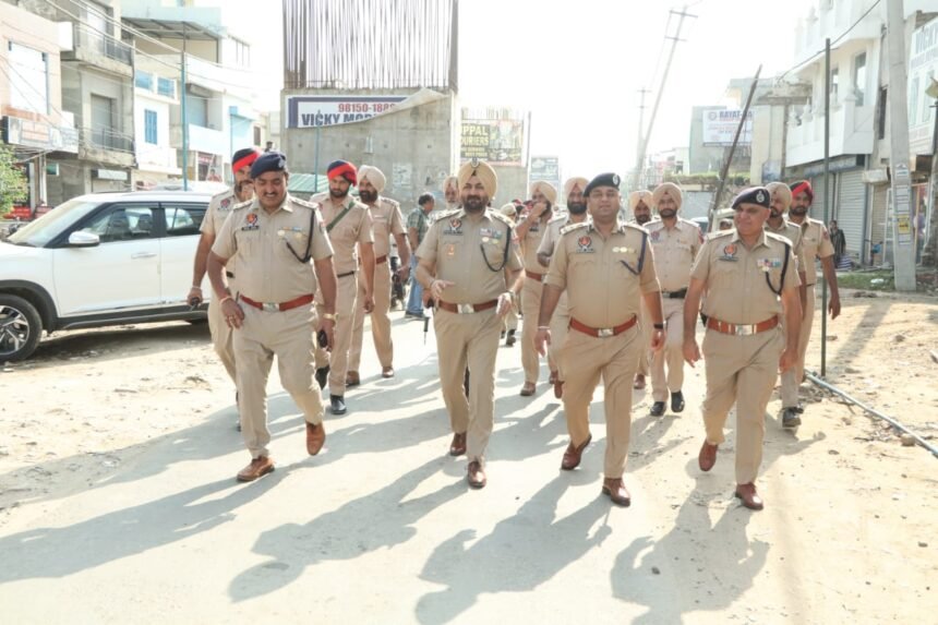 स्वतंत्रता दिवस से पहले जालंधर ग्रामीण पुलिस ने निकाला फ्लैग मार्च
