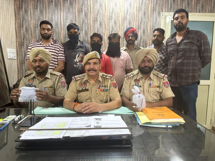 जालंधर ग्रामीण पुलिस ने 225 ग्राम हेरोइन, 1 लाख रुपये नकद और एक क्रेटा कार के साथ 03 लोगों को पकड़ा