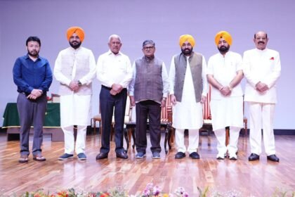 पंजाब कैबिनेट में बड़ा फेरबदल, इन 5 नए मंत्रियों ने ली शपथ, मोहिंदर भगत बने बागवानी मंत्री