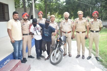 ਕਮਿਸ਼ਨਰੇਟ ਪੁਲਿਸ ਵੱਲੋਂ ਦੋ ਮੋਟਰਸਾਈਕਲਾਂ ਅਤੇ ਤਿੰਨ ਮੋਬਾਈਲਾਂ ਸਮੇਤ ਦੋ ਸਨੈਚਰਾਂ ਗ੍ਰਿਫ਼ਤਾਰ