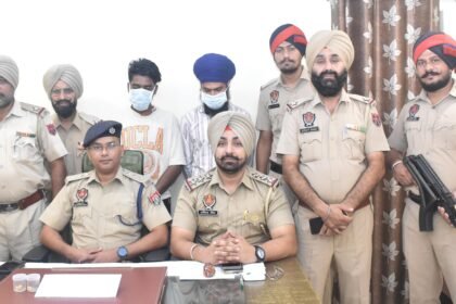 ਜਲੰਧਰ ਕਮਿਸ਼ਨਰੇਟ ਪੁਲਸ ਨੇ ਦੋ ਚੋਰਾਂ ਨੂੰ ਕਾਬੂ ਕਰਕੇ ਉਨ੍ਹਾਂ ਕੋਲੋ ਸੋਨੇ ਦੇ ਗਹਿਣੇ, 10 ਹਜ਼ਾਰ ਰੁਪਏ ਤੇ ਇਕ ਕਾਰ ਕੀਤੀ ਬਰਾਮਦ