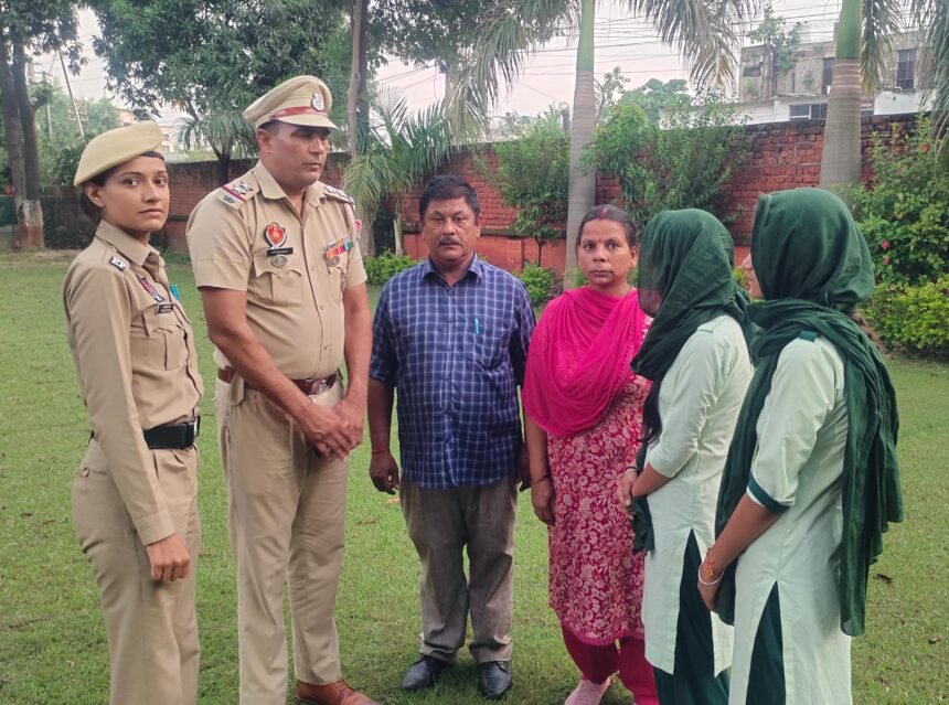 जालंधर कमिश्नरेट पुलिस ने 24 घंटों के भीतर दो लापता नाबालिग लड़कियों को ढूंढ कर सौंपा माता-पिता को