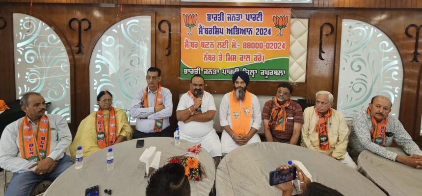 ਪੰਜਾਬ ਦੇ ਹਰ ਕੋਨੇ,ਹਰ ਖੇਤਰ ਤੱਕ  ਪਹੁੰਚ ਕੇ ਵੱਧ ਤੋਂ ਵੱਧ ਲੋਕਾਂ ਨੂੰ ਪਾਰਟੀ ਨਾਲ ਜੋੜਾਂਗੇ-ਦੁਰਗੇਸ਼ ਸ਼ਰਮਾ