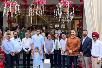 जालंधर की मशहूर लवली स्वीट्स ने मलेरकोटला में अपना शोरूम खोला, संगरूर के डीसी जितेंद्र जोरवाल ने किया शोरूम का उद्घाटन 