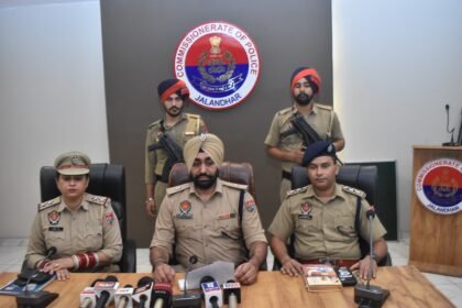 ਕਮਿਸ਼ਨਰੇਟ ਪੁਲਿਸ ਨੇ ਖੋਹ ਦੀਆਂ ਵਾਰਦਾਤਾਂ ਕਰਨ ਦੇ ਦੋਸ਼ ਵਿੱਚ ਦੋ ਵਿਆਕਤੀਆਂ ਨੂੰ ਕੀਤਾ ਗ੍ਰਿਫ਼ਤਾਰ