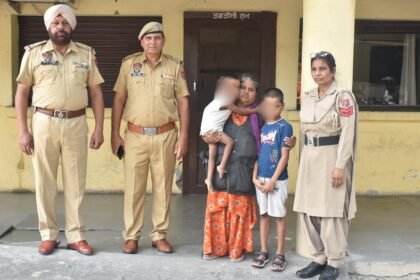 कमिश्नरेट पुलिस जालंधर ने दो नाबालिग बच्चों (भाइयों) को तेजी से ढूंढ निकाला, तथा उन्हें उनके परिवार से मिलवाया।