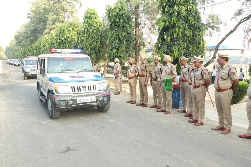 ਜਲੰਧਰ ਦਿਹਾਤੀ ਪੁਲਿਸ ਨੇ ਦਿਹਾਤੀ ਖੇਤਰ ਵਿੱਚ 20 ਨਵੇਂ ਮੁਰੰਮਤ ਕੀਤੇ ਵਾਹਨਾਂ ਨੂੰ ਐਸਐਸਪੀ ਖੱਖ ਨੇ ਹਰੀ ਝੱਡੀ ਦੇ ਕੇ ਕੀਤਾ ਰਵਾਨਾ ਜਲੰਧਰ ਦਿਹਾਤੀ ਪੁਲਿਸ ਨੇ ਦਿਹਾਤੀ ਖੇਤਰ ਵਿੱਚ 20 ਨਵੇਂ ਮੁਰੰਮਤ ਕੀਤੇ ਵਾਹਨਾਂ ਨੂੰ ਐਸਐਸਪੀ ਖੱਖ ਨੇ ਹਰੀ ਝੱਡੀ ਦੇ ਕੇ ਕੀਤਾ ਰਵਾਨਾ