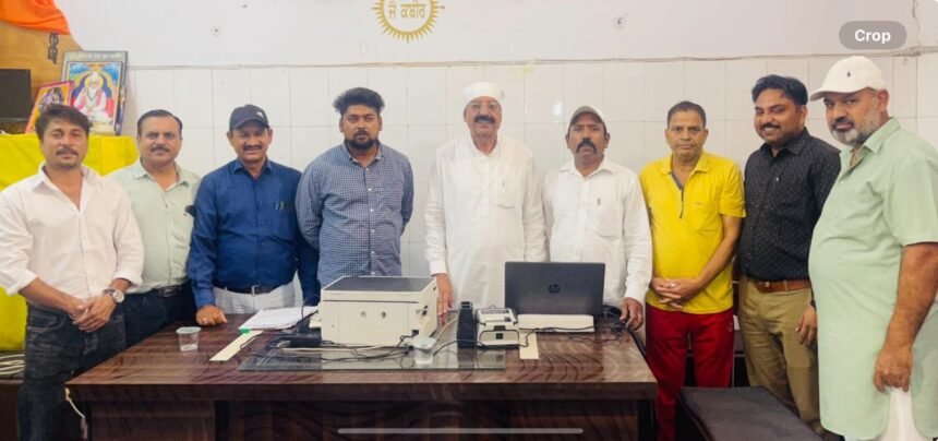 विधायक मोहिंदर भगत ने भार्गव नगर के मुख्य कबीर मंदिर में किया सुविधा केंद्र का शुभारंभ