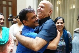 केजरीवाल को मिली जमानत, बाहर आते ही पार्टी कार्यकर्ताओं ने किया जोरदार स्वागत