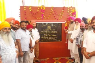 ਕੈਬਨਿਟ ਮੰਤਰੀ ਧਾਲੀਵਾਲ ਵੱਲੋਂ ਰਮਦਾਸ ਨੂੰ ਆਉਂਦੇ ਚਾਰ ਰਸਤਿਆਂ ਉੱਤੇ ਦਰਸ਼ਨੀ ਗੇਟ ਬਣਾਉਣ ਦੀ ਸ਼ੁਰੂਆਤ